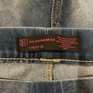 No boundaries pull on jean/ legging